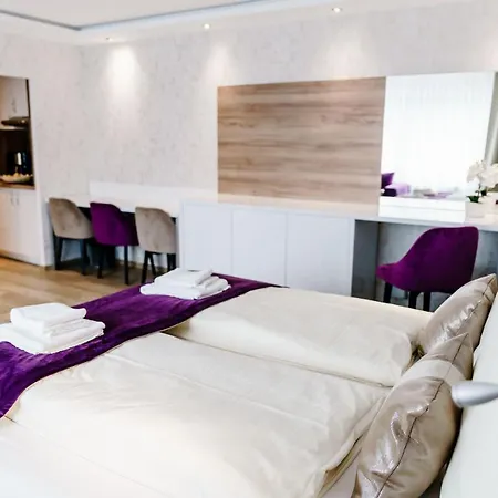 Haus Am Hs 233 جوسلار